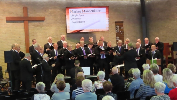 Geslaagde concertmiddag Marker Mannenkoor &amp; Forever Young